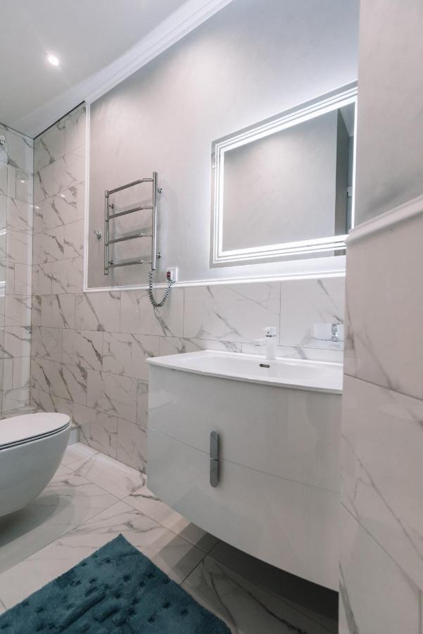 Royal Tower Vip Smart Apartments 1 Kiev Eksteriør billede