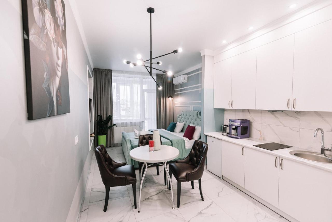 Royal Tower Vip Smart Apartments 1 Kiev Eksteriør billede