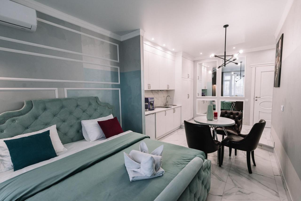 Royal Tower Vip Smart Apartments 1 Kiev Eksteriør billede