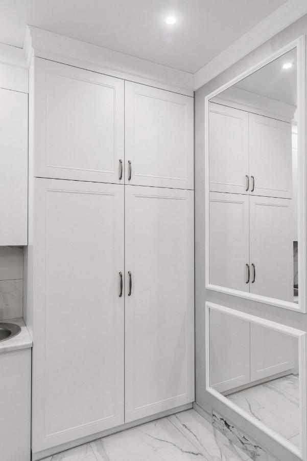 Royal Tower Vip Smart Apartments 1 Kiev Eksteriør billede