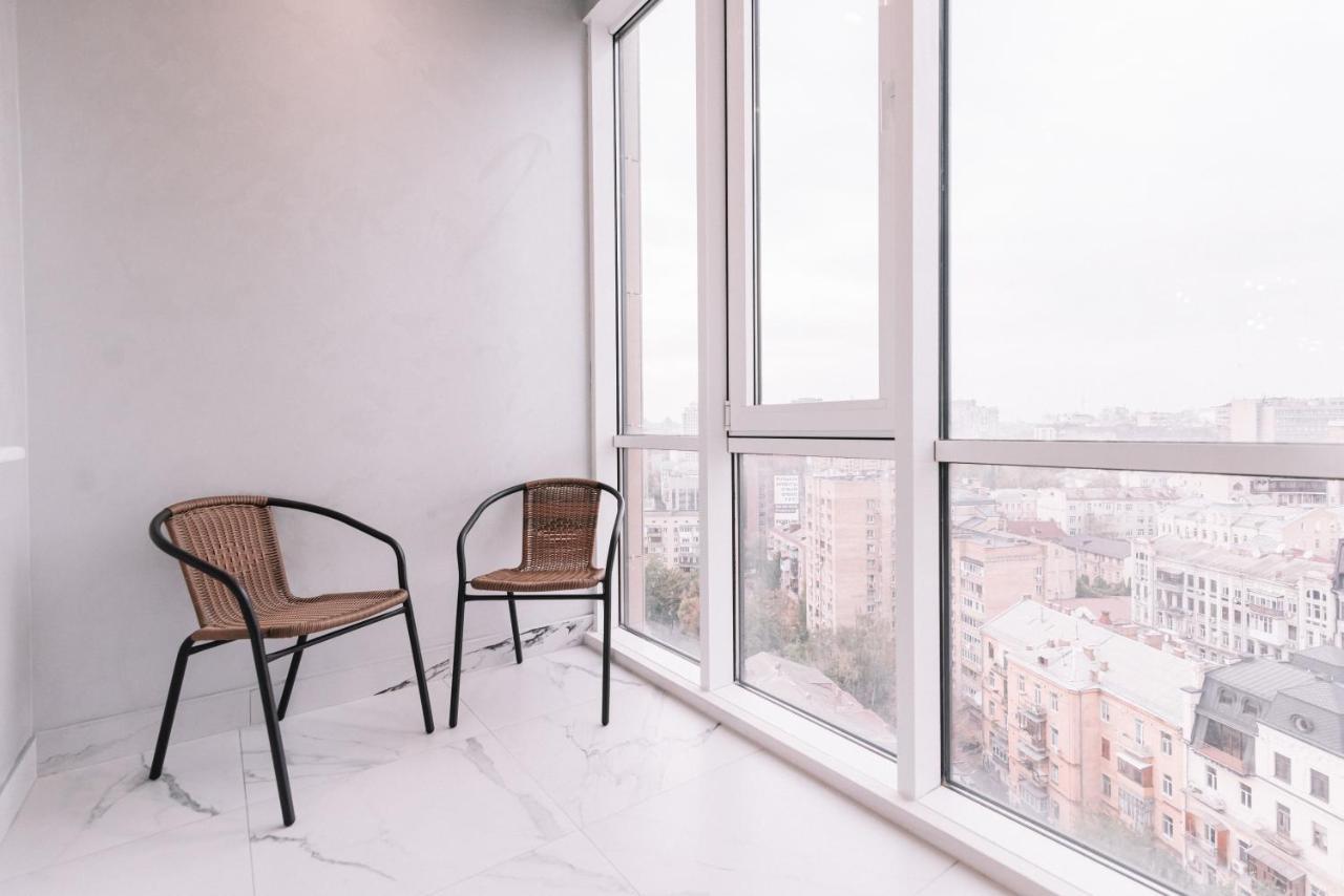 Royal Tower Vip Smart Apartments 1 Kiev Eksteriør billede