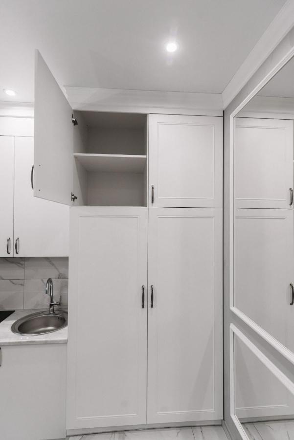 Royal Tower Vip Smart Apartments 1 Kiev Eksteriør billede